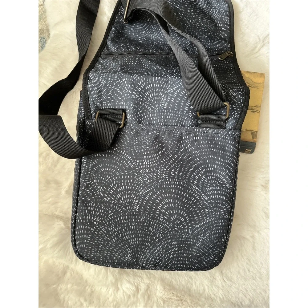 Eddie Bauer‎ Unisex Crossbody Travel Bag